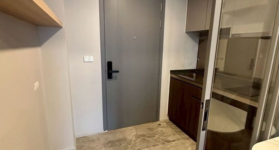 Продажа 2 спальни кондо в Щаттхана, Бангкок