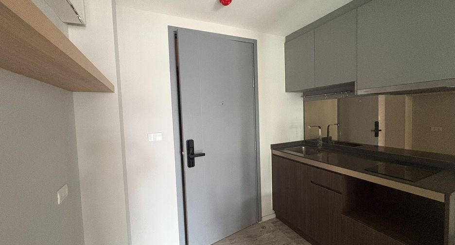 For sale 2 bedrooms condo in Watthana, Bangkok