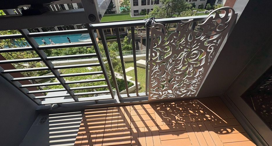 For sale 2 bedrooms condo in Watthana, Bangkok