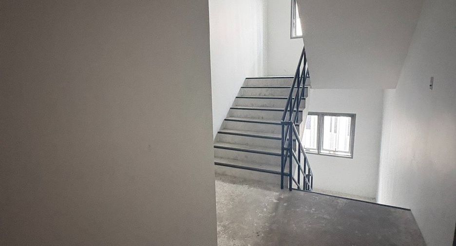 For sale 2 bedrooms condo in Watthana, Bangkok