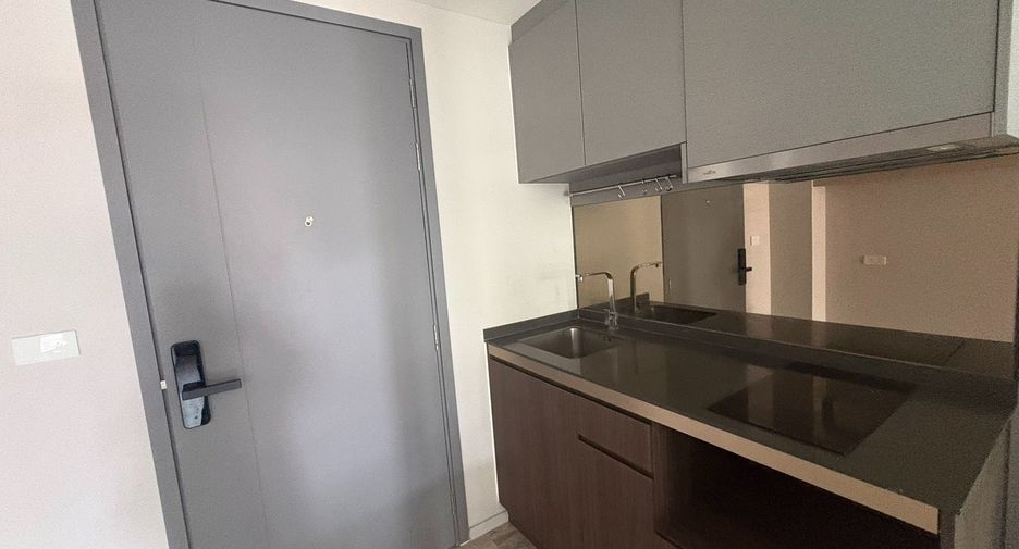 For sale 2 bedrooms condo in Watthana, Bangkok