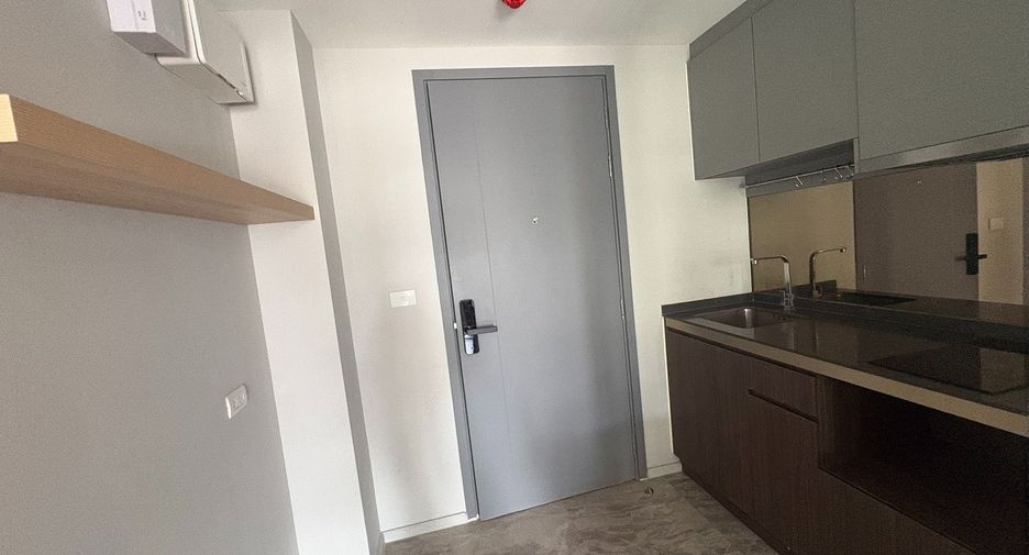 For sale 2 bedrooms condo in Watthana, Bangkok