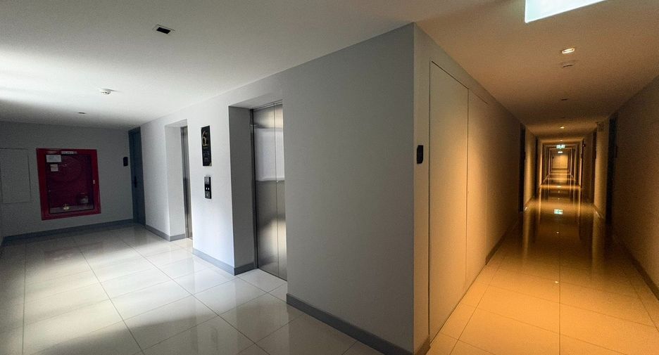 For sale 2 bedrooms condo in Watthana, Bangkok