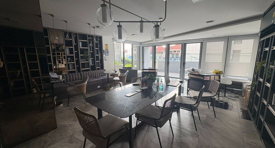 For sale 2 bedrooms condo in Watthana, Bangkok