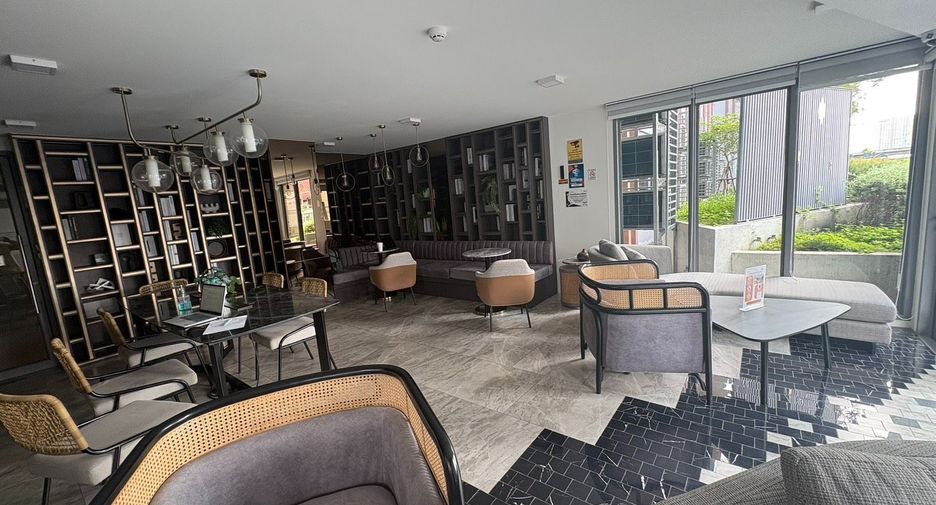 For sale 2 bedrooms condo in Watthana, Bangkok