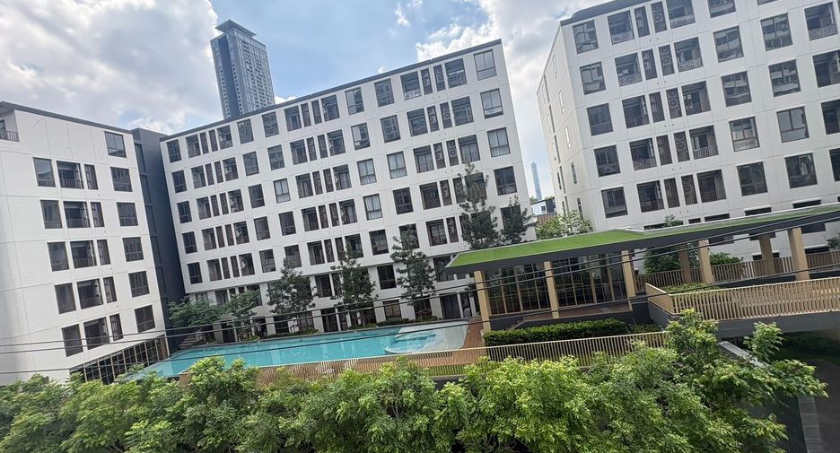 For sale 2 bedrooms condo in Watthana, Bangkok
