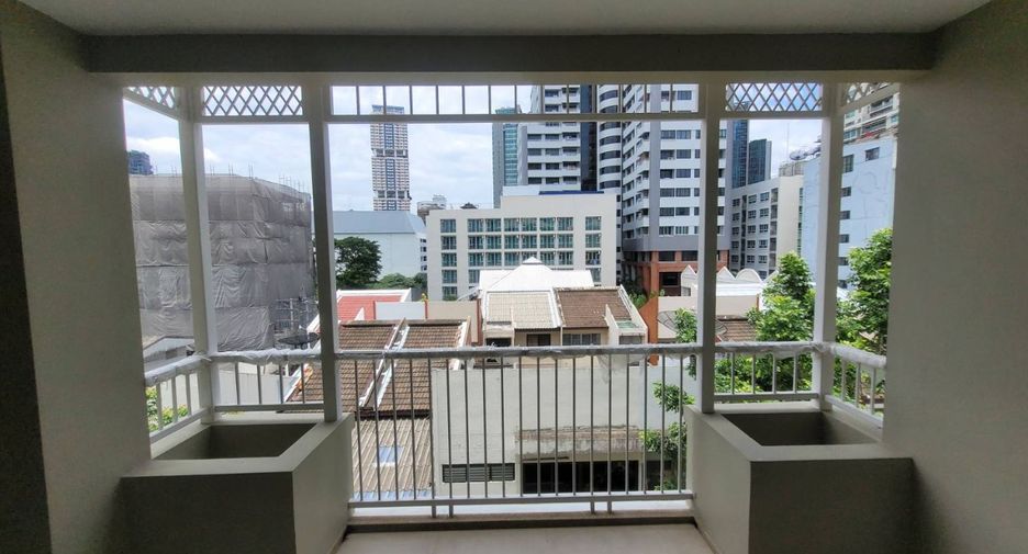 À louer 2 chambres condo à Khlong Toei, Bangkok
