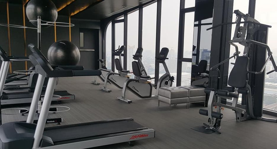 For rent 1 bed condo in Watthana, Bangkok