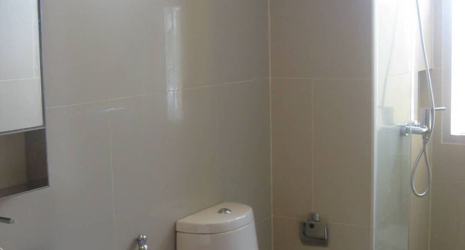À louer 1 chambre condo à Khlong San, Bangkok