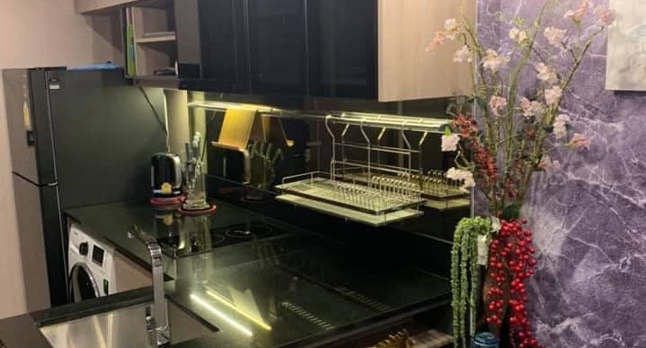 Wohnung zur Miete mit 1 Zimmer in Huai Khwang, Bangkok