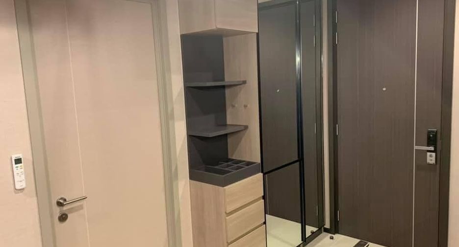 Wohnung zur Miete mit 1 Zimmer in Huai Khwang, Bangkok