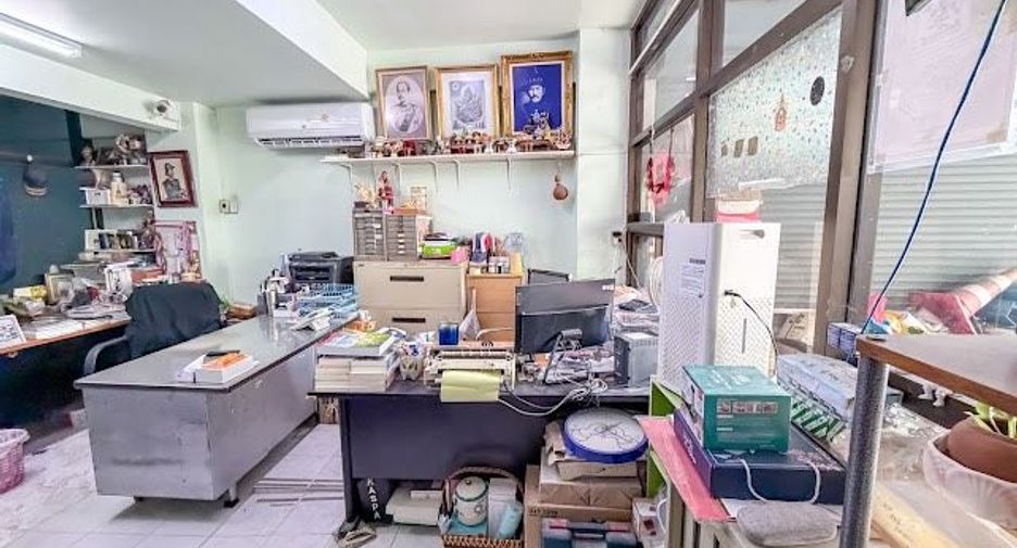 Gewerbefläche zum Kauf mit 6 Zimmer in Thon Buri, Bangkok