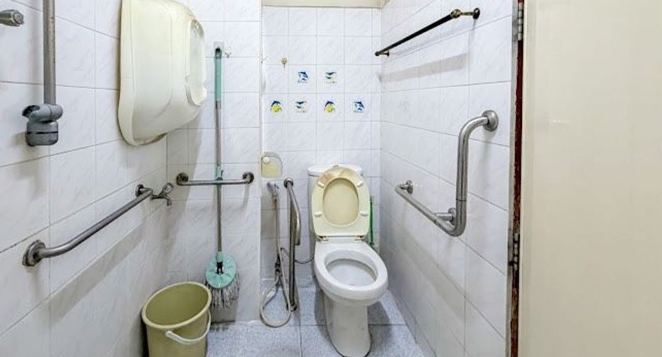 Gewerbefläche zum Kauf mit 6 Zimmer in Thon Buri, Bangkok