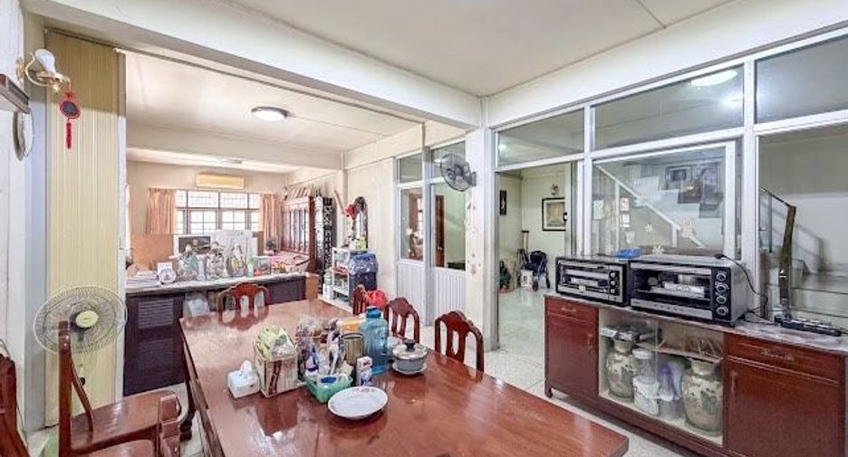 Gewerbefläche zum Kauf mit 6 Zimmer in Thon Buri, Bangkok