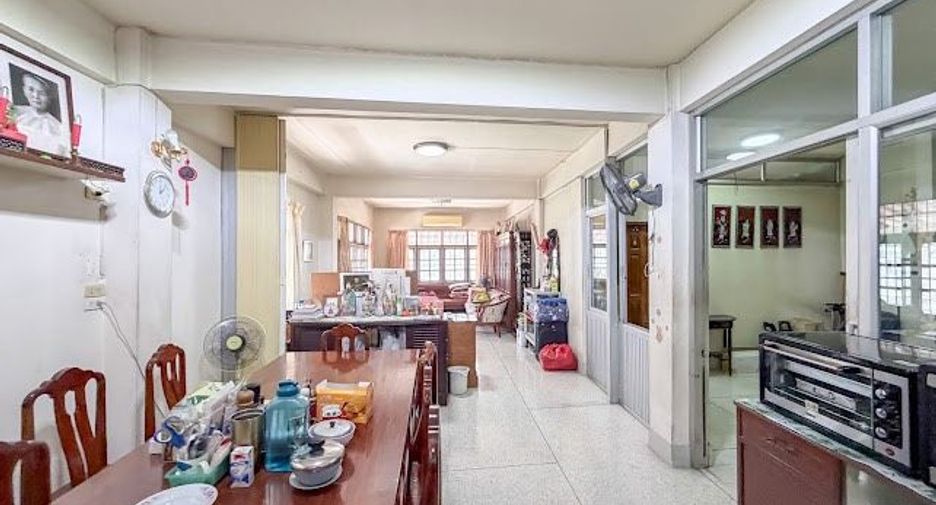 Gewerbefläche zum Kauf mit 6 Zimmer in Thon Buri, Bangkok