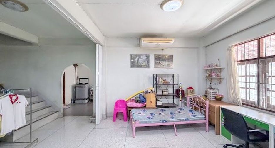 Gewerbefläche zum Kauf mit 6 Zimmer in Thon Buri, Bangkok