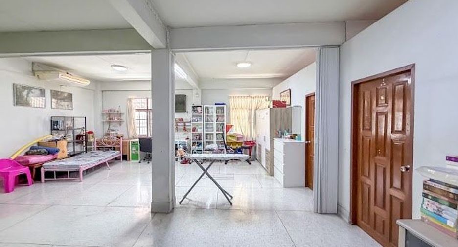 Gewerbefläche zum Kauf mit 6 Zimmer in Thon Buri, Bangkok