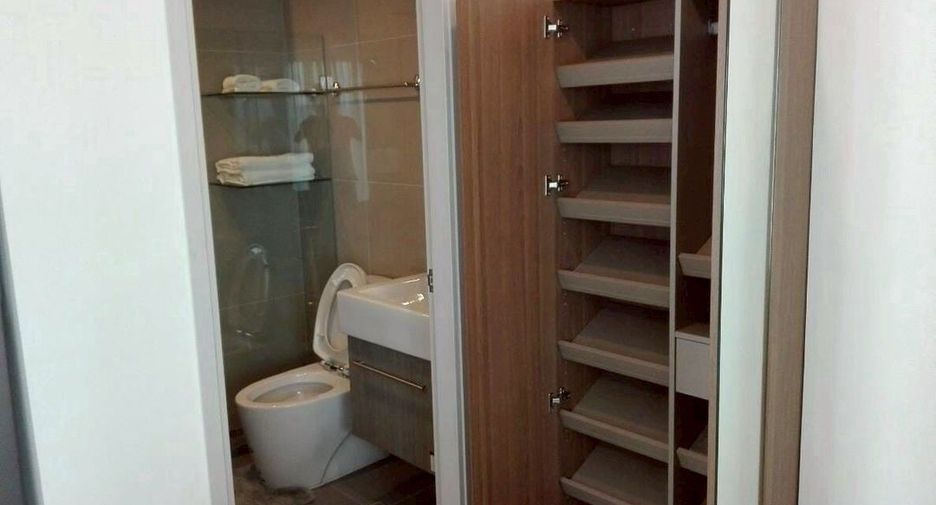 For rent 2 bedrooms condo in Bang Sue, Bangkok