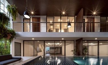 À vendre 2 chambres condo à Watthana, Bangkok