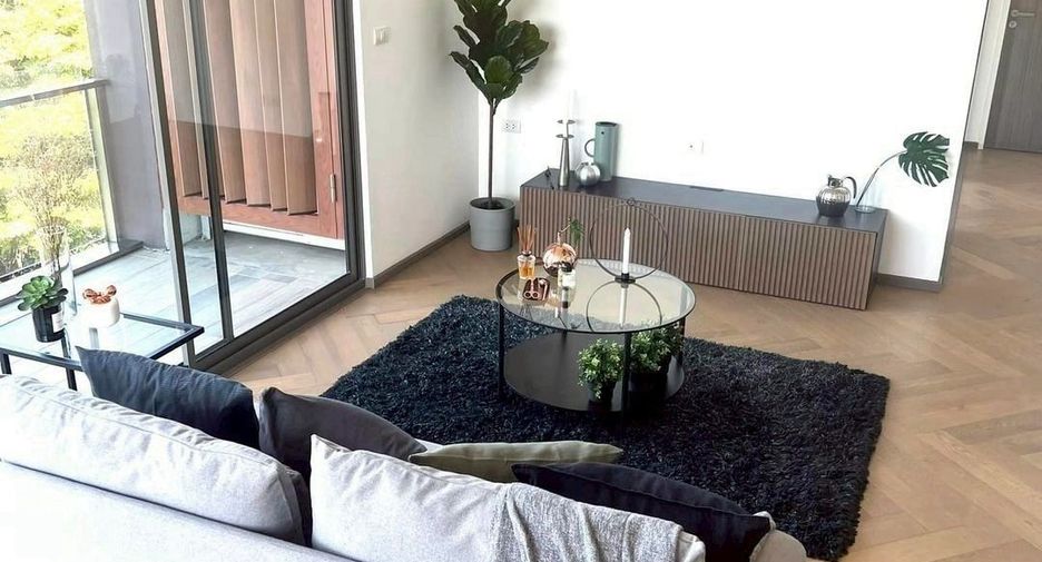 À vendre 2 chambres condo à Watthana, Bangkok