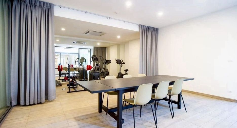 À vendre 2 chambres condo à Watthana, Bangkok