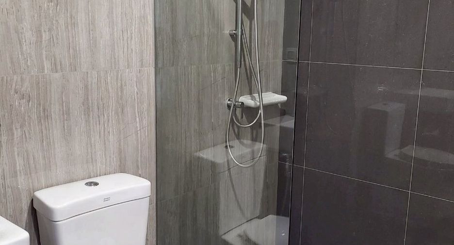 Аренда 2 спальни кондо в Банг Кхае, Бангкок