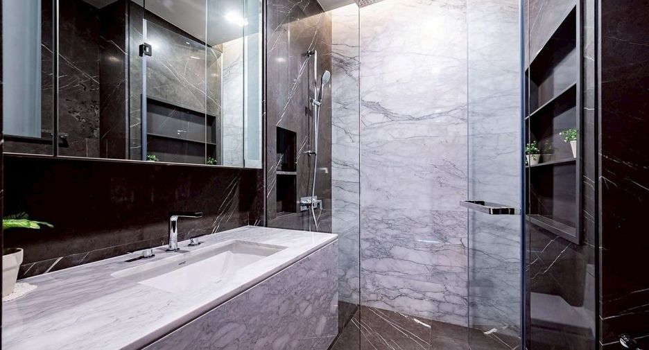 For rent 2 ベッドルーム condo in Watthana, Bangkok