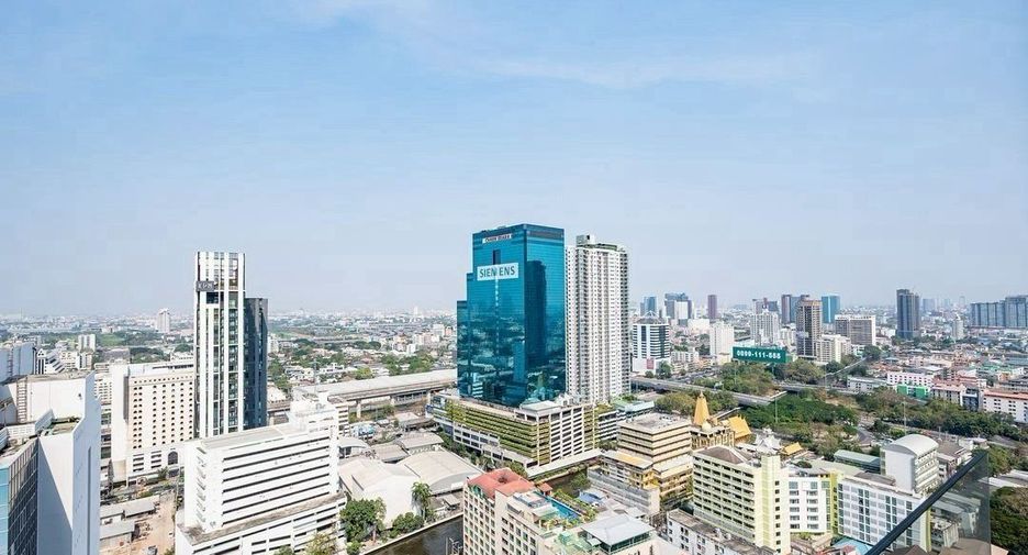 For rent 2 ベッドルーム condo in Watthana, Bangkok