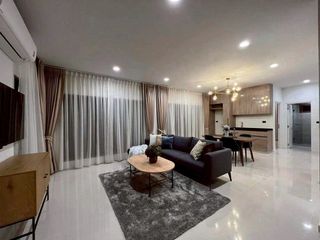 For rent 4 bedrooms house in Bang Kapi, Bangkok