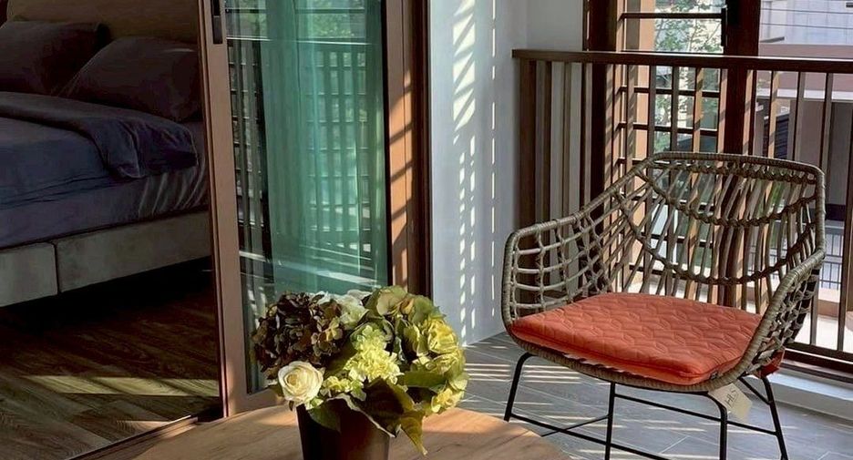 For rent 4 bedrooms house in Bang Kapi, Bangkok