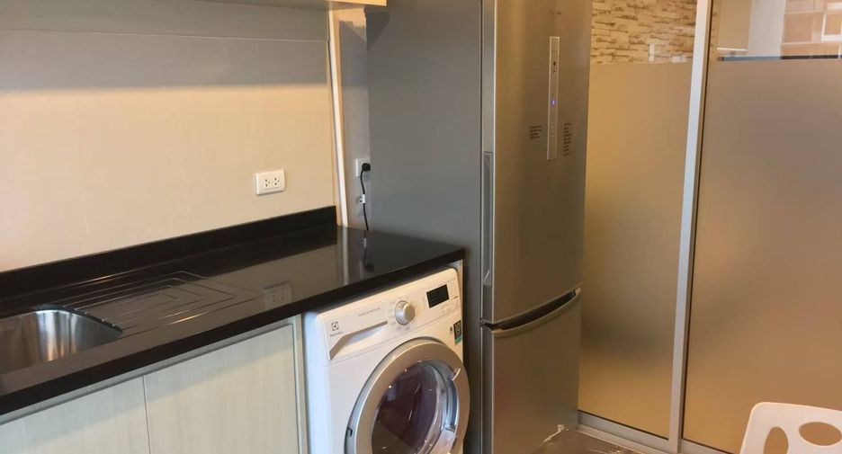 Condo en alquiler de 1 habitaciones en Sathon, Bangkok