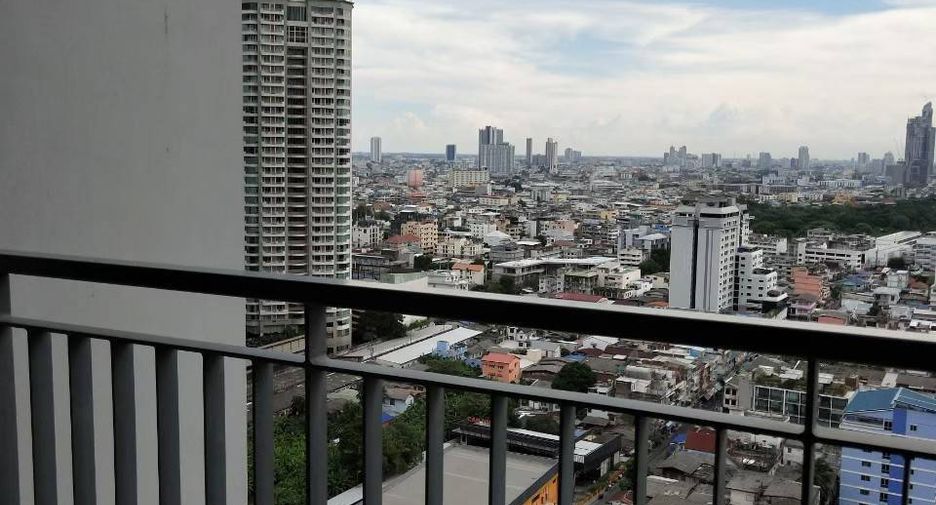 Condo en alquiler de 1 habitaciones en Sathon, Bangkok