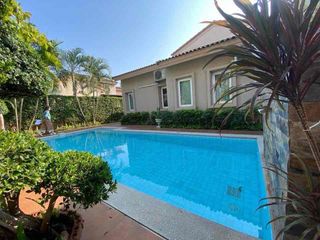 Casa en venta y en alquiler de 3 habitaciones en Bang Lamung, Chonburi