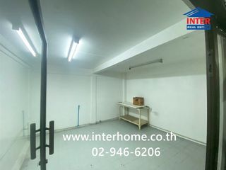 For sale 6 bedrooms retail Space in Bueng Kum, Bangkok