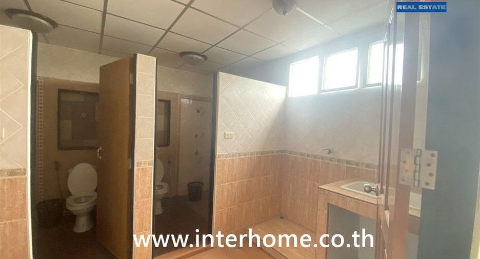 For sale 6 bedrooms retail Space in Bueng Kum, Bangkok