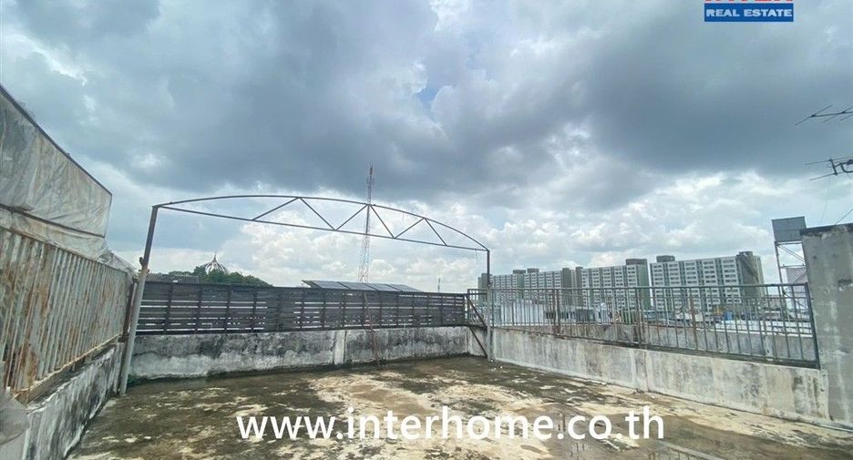 For sale 6 bedrooms retail Space in Bueng Kum, Bangkok