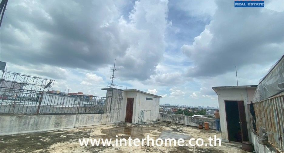 For sale 6 bedrooms retail Space in Bueng Kum, Bangkok