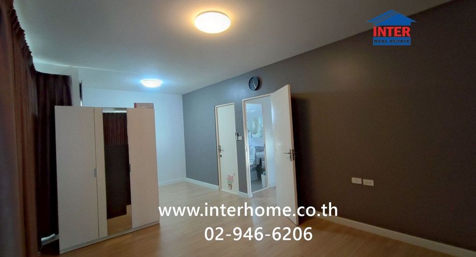 Casa en venta de 3 habitaciones en Bang Kruai, Nonthaburi