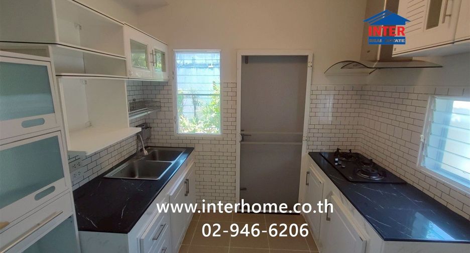 Casa en venta de 3 habitaciones en Bang Kruai, Nonthaburi