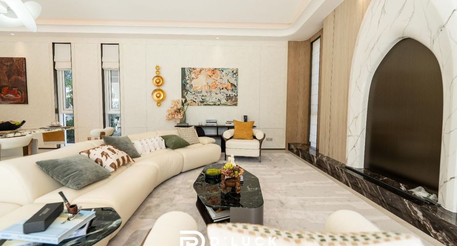 À vendre 6 chambres villa à Huay Yai, Pattaya