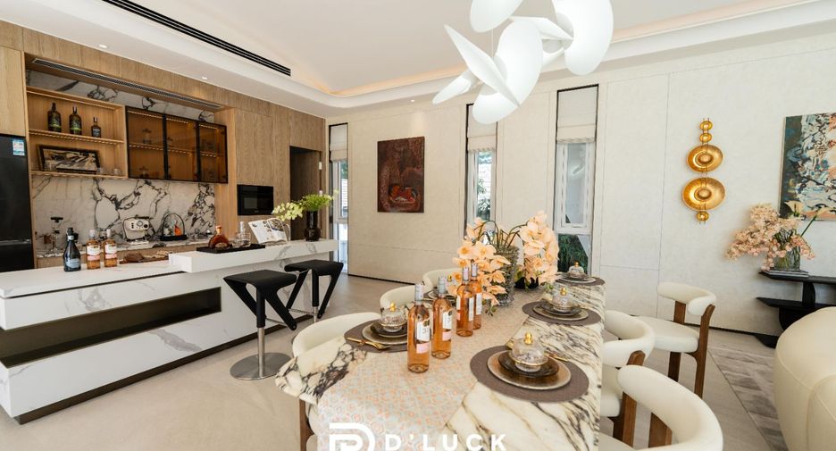 À vendre 6 chambres villa à Huay Yai, Pattaya