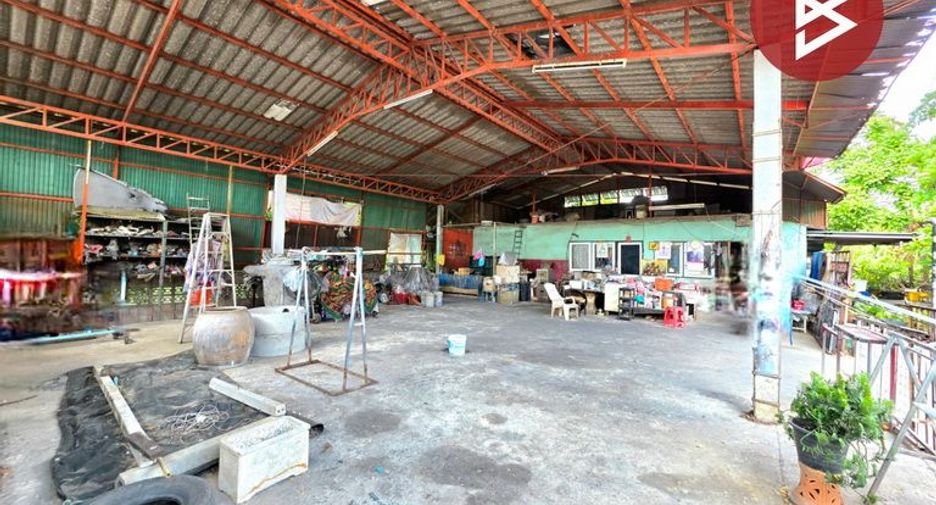 Casa en venta de 3 habitaciones en Bang Khae, Bangkok