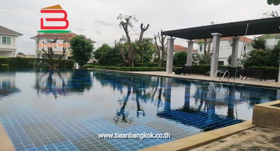 Casa en venta de 4 habitaciones en Thanyaburi, Pathum Thani