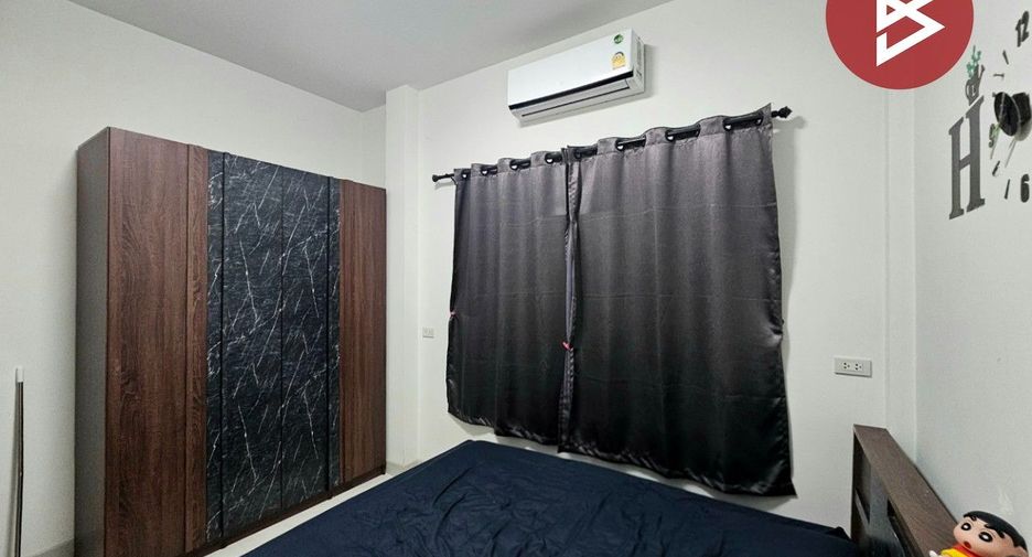 Reihenhaus zum Kauf mit 2 Zimmer in Mueang Chon Buri, Chonburi