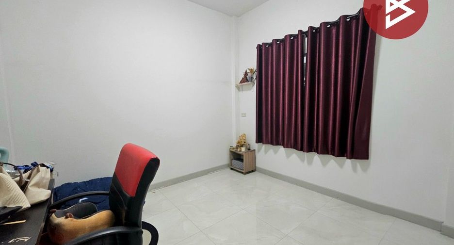 Reihenhaus zum Kauf mit 2 Zimmer in Mueang Chon Buri, Chonburi