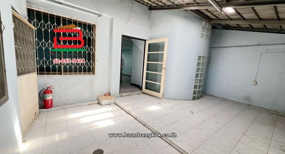 出售 4 卧室 独立屋 在 Bang Khen, 曼谷