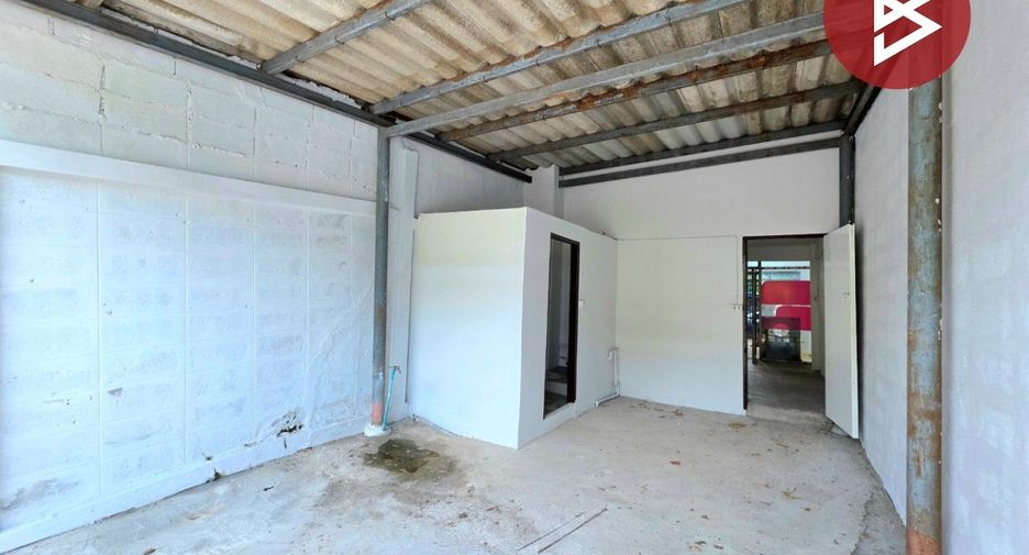 For sale 2 bedrooms retail Space in Nong Khaem, Bangkok