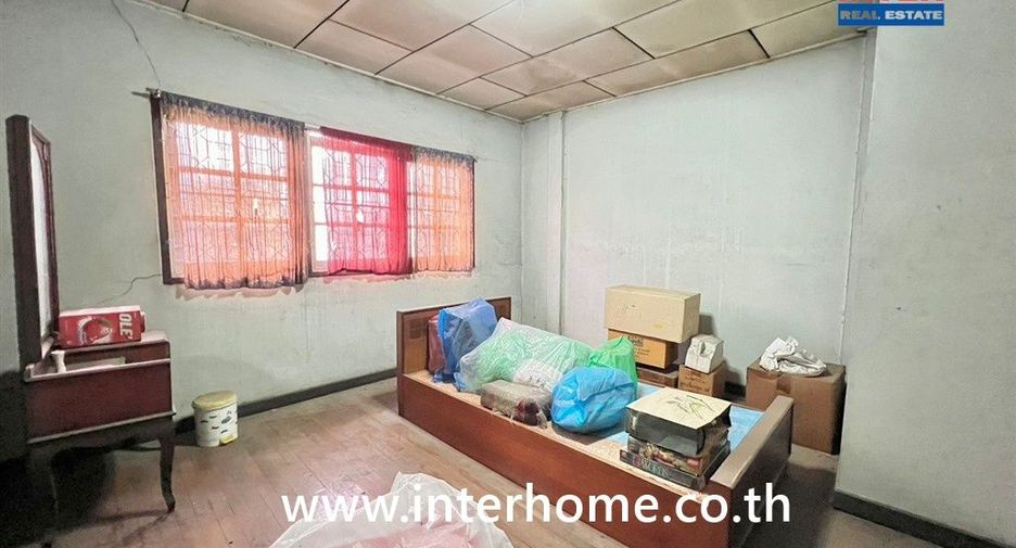 Casa adosada en venta de 2 habitaciones en Khan Na Yao, Bangkok