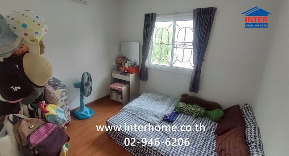 Casa adosada en venta de 4 habitaciones en Bang Yai, Nonthaburi
