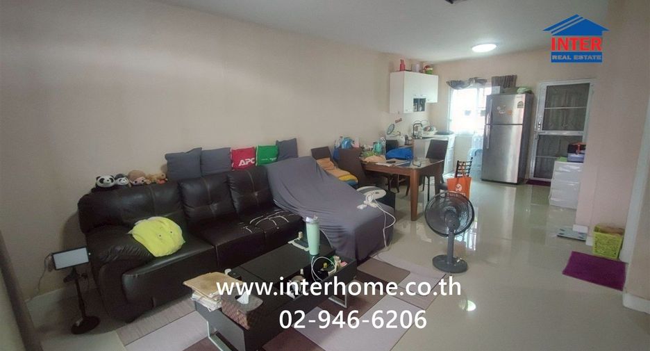 Casa adosada en venta de 4 habitaciones en Bang Yai, Nonthaburi